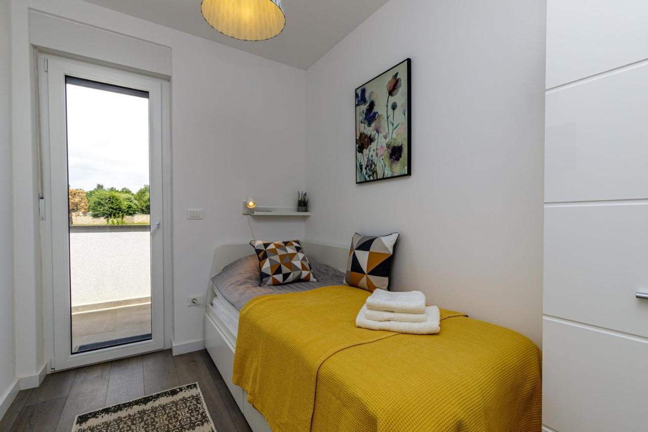 Sabena Apartment With Private Whirlpool 포레치 외부 사진