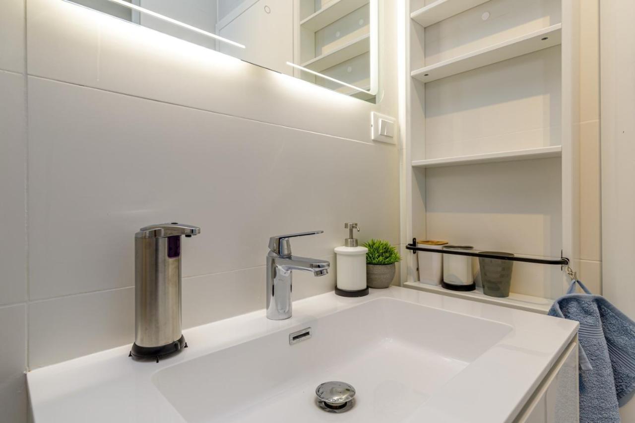 Sabena Apartment With Private Whirlpool 포레치 외부 사진