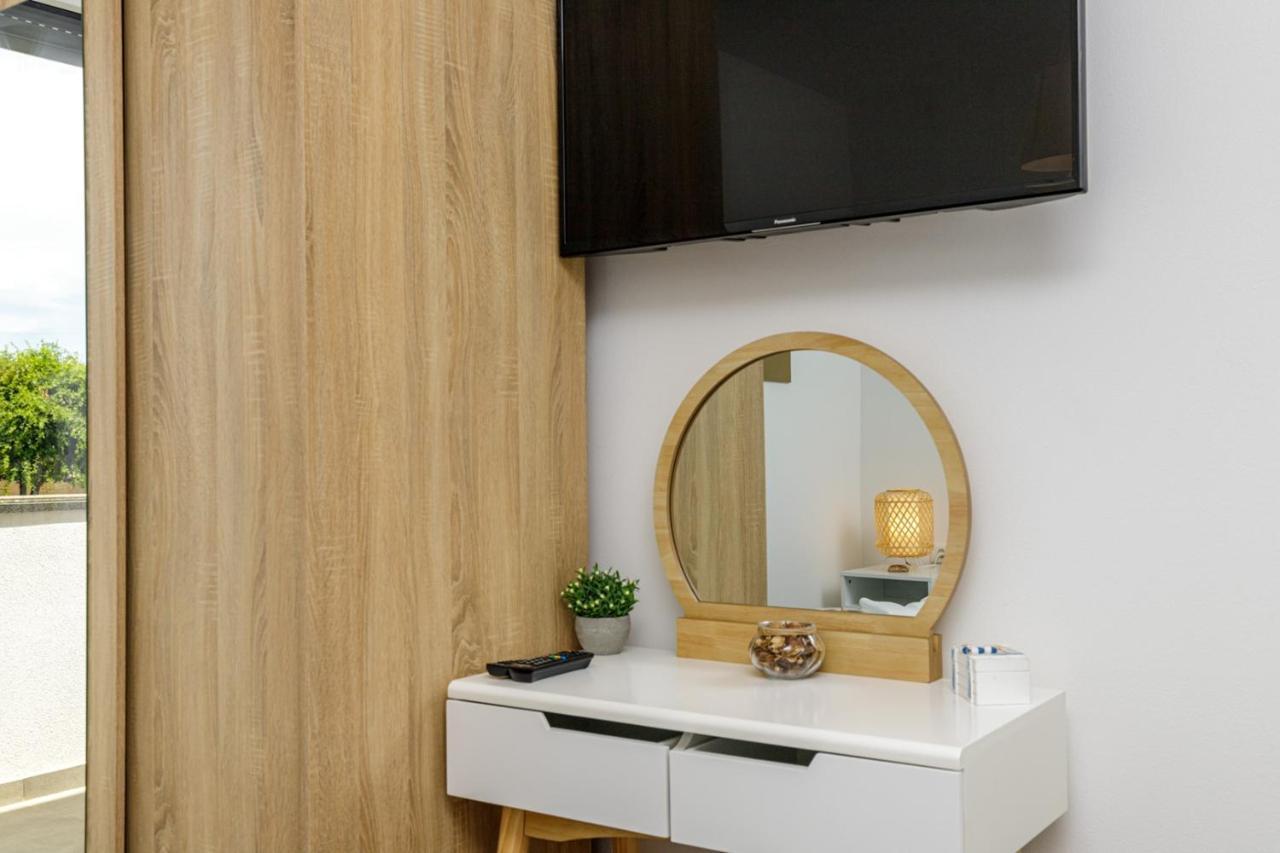 Sabena Apartment With Private Whirlpool 포레치 외부 사진